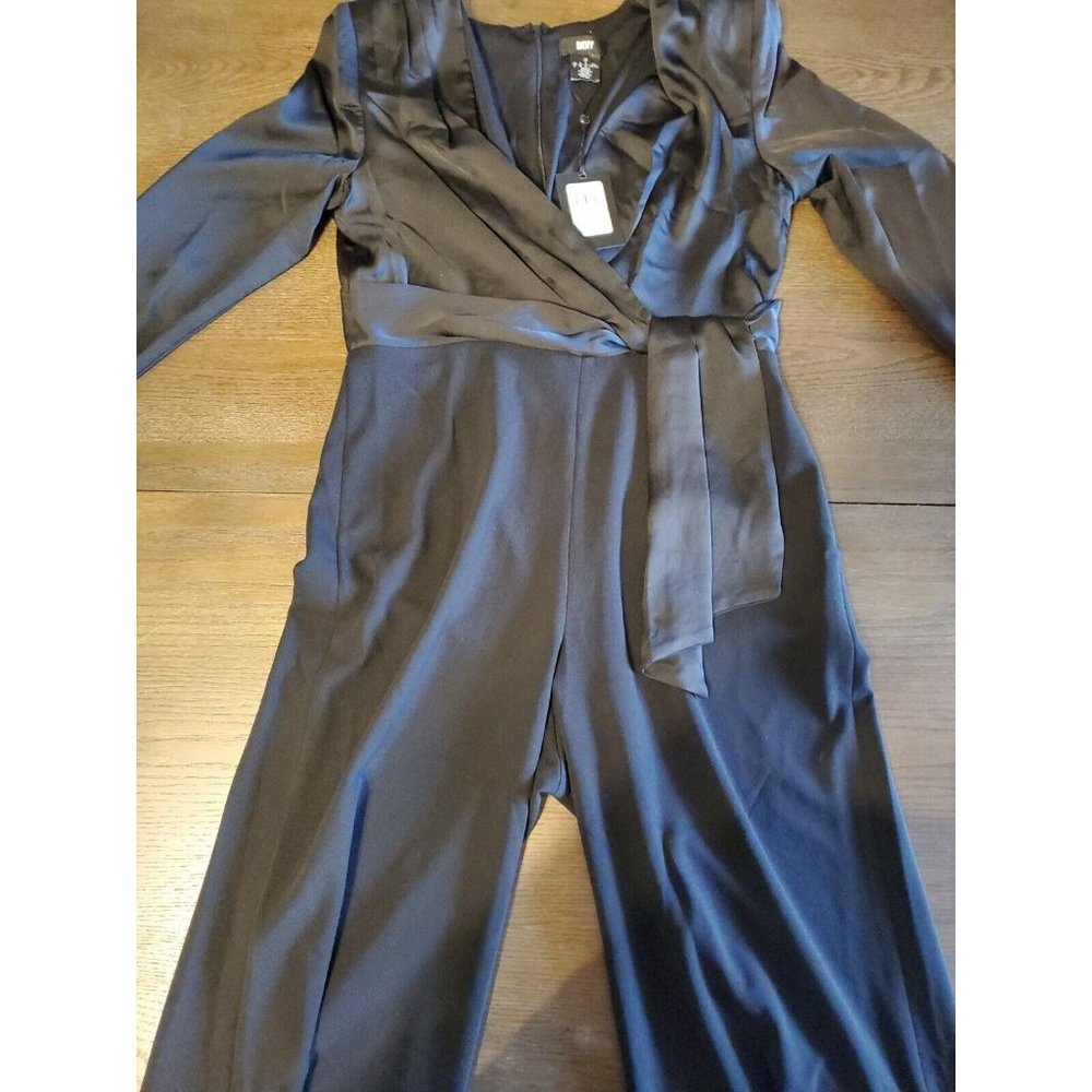 DKNY womens pant suit Size 10